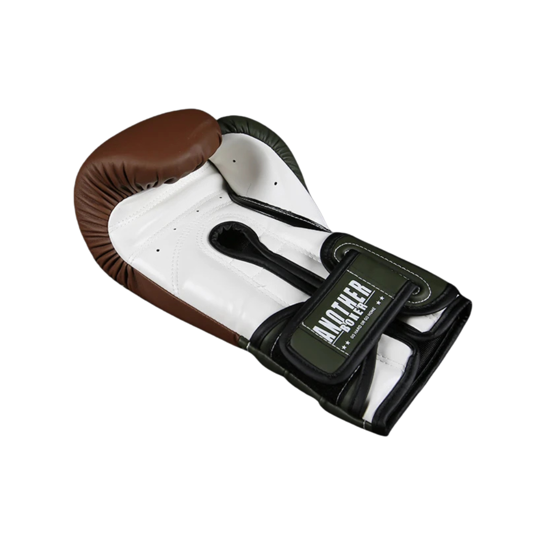 Skull Boxing Gloves - 14oz